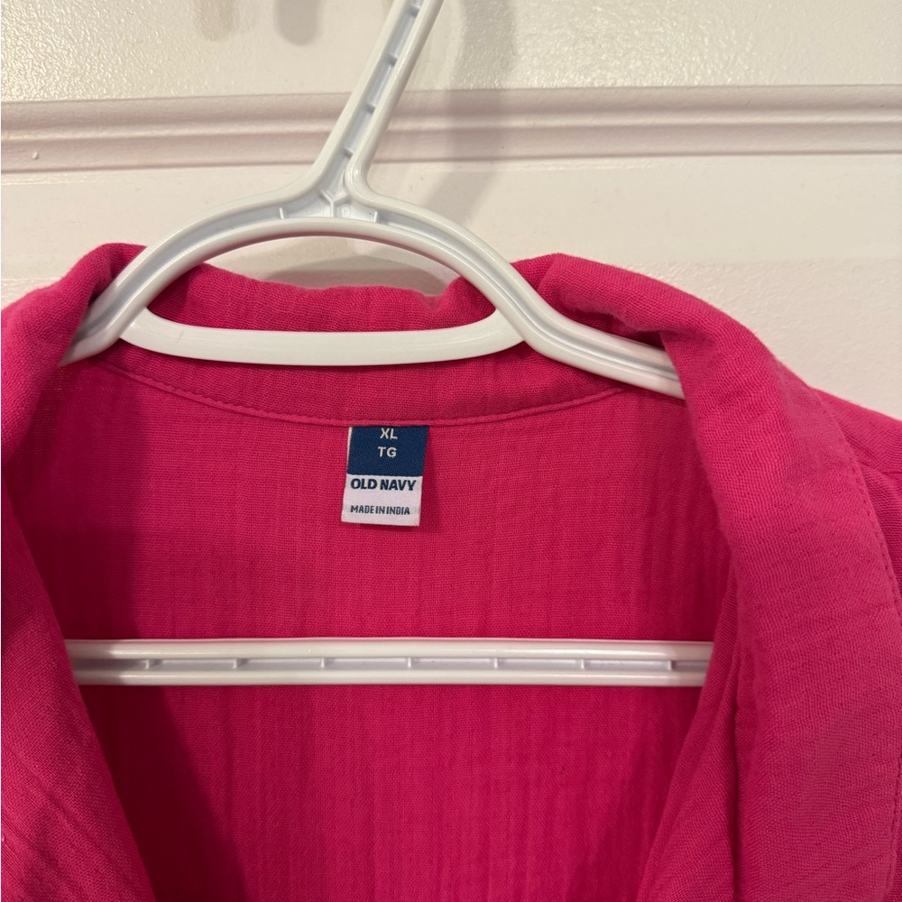 Old Navy Hot Pink Shirt and Shorts Set - Picture 3 of 7